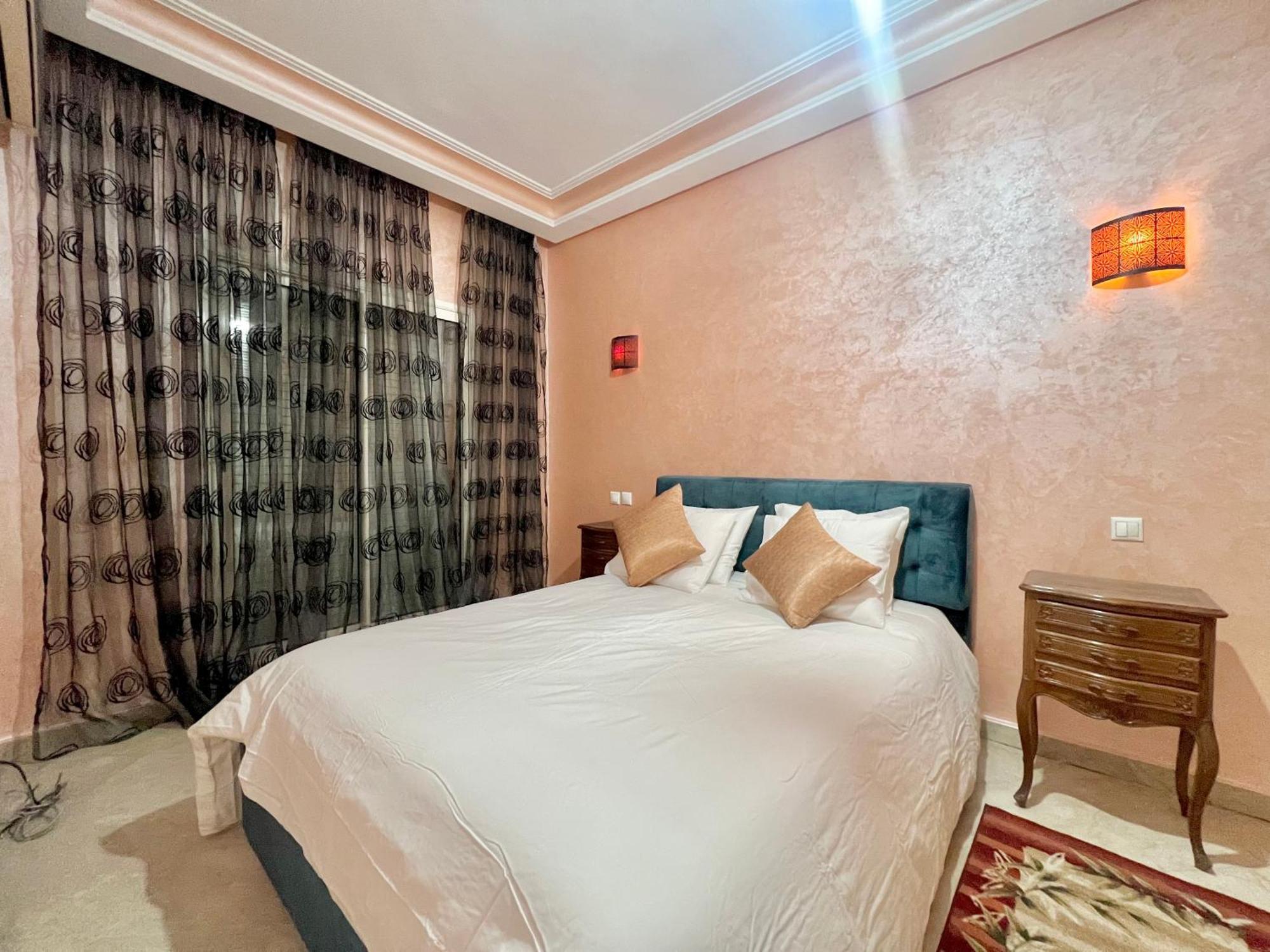 Appartement Socrate Luxury Family Parking Fibre Casablanca