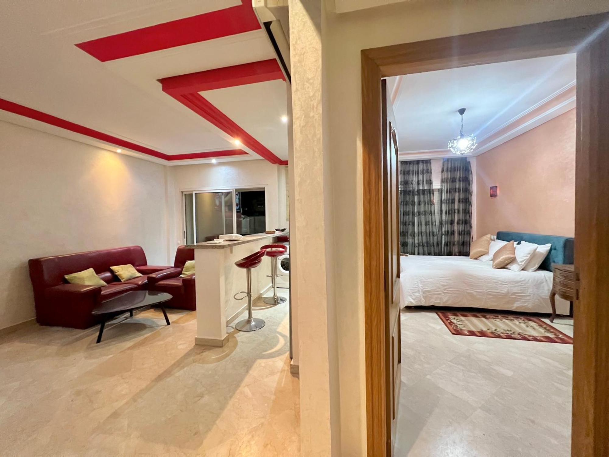 Socrate Luxury Family Parking Fibre Casablanca